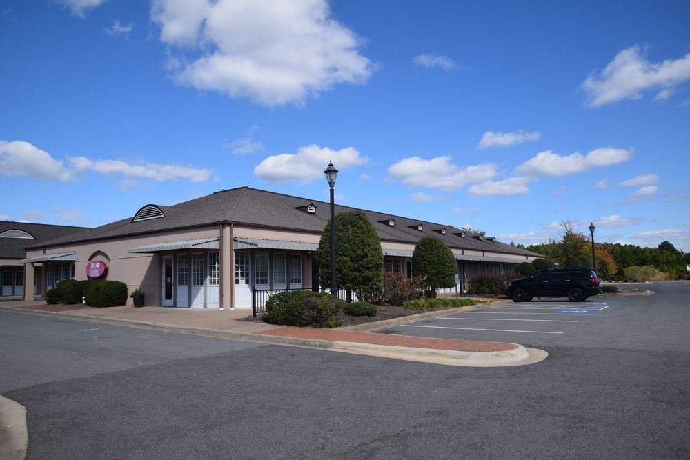 The Village at Rahling Road: 27 Rahling Cir, Little Rock, AR 72223